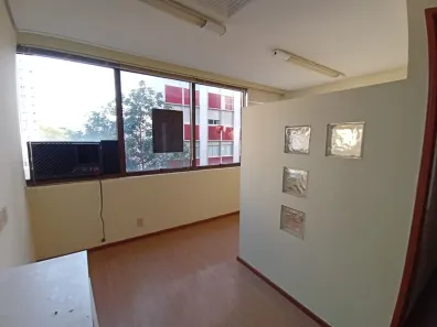Sala Comercial para alugar, 62m² no Rio Branco, Porto Alegre