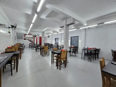 Prédio Comercial com 4 Quartos à venda, 400m² no Farrapos, Porto Alegre