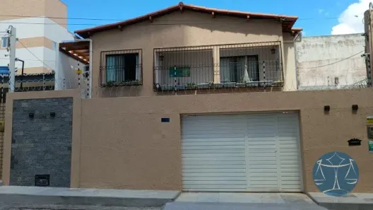 Casa com 3 Quartos à venda, 200m² no Lagoa Nova, Natal