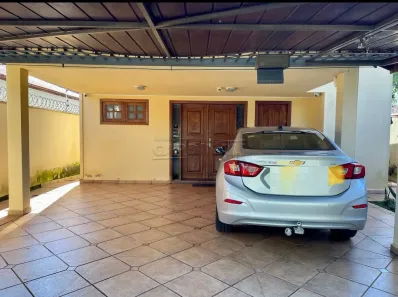 Casa com 3 Quartos à venda, 199m² no Jardim Paulista, São Carlos
