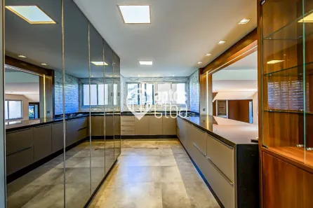 Apartamento com 3 Quartos à venda, 266m² no Água Verde, Curitiba