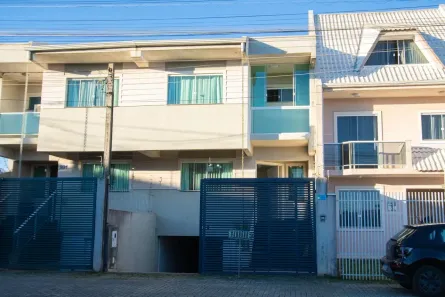 Sobrado com 3 Quartos à venda, 210m² no Cidade Industrial, Curitiba