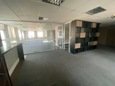Sala Comercial para alugar, 200m² no Vila Olímpia, São Paulo