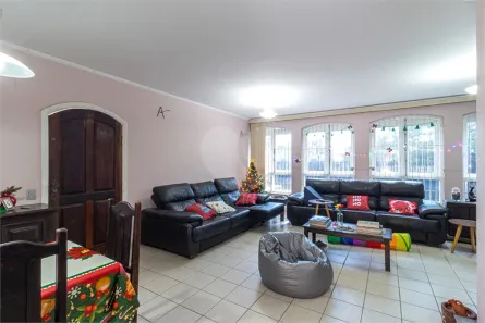 Sobrado com 4 Quartos à venda, 300m² no Vila Ipojuca, São Paulo
