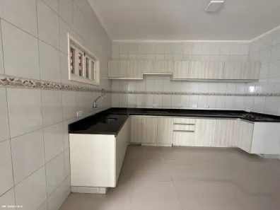 Apartamento com 3 Quartos para alugar, 100m² no , Guanambi
