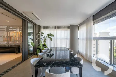 Apartamento com 3 Quartos para alugar, 318m² no Cambuí, Campinas