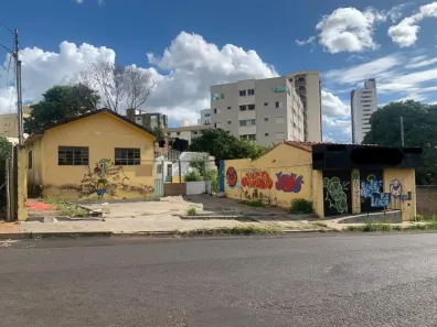 Lote/Terreno à venda, 635m² no Saraiva, Uberlândia