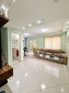 Casa de Condomínio com 3 Quartos à venda, 120m² no Loteamento Villa Branca, Jacareí