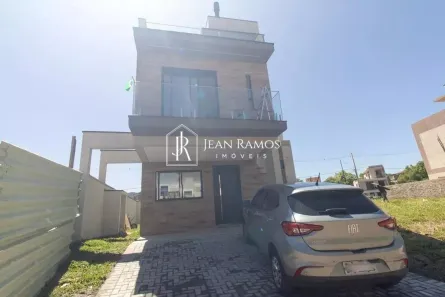 Sobrado com 3 Quartos à venda, 160m² no Santa Cândida, Curitiba