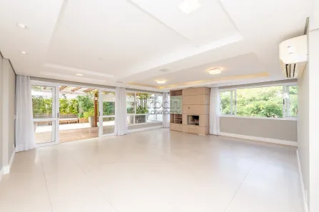 Apartamento com 3 Quartos à venda, 231m² no Três Figueiras, Porto Alegre