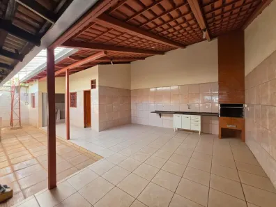 Casa com 4 Quartos à venda, 220m² no Vila Luciana, Goiânia