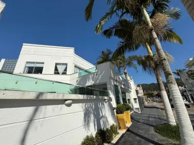 Casa com 3 Quartos à venda, 250m² no Canasvieiras, Florianópolis