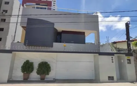 Casa com 6 Quartos à venda, 700m² no Barro Vermelho, Natal