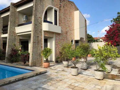 Casa com 5 Quartos à venda, 410m² no Edson Queiroz, Fortaleza