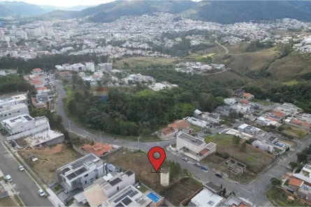 Lote/Terreno à venda, 300m² no Parque San Carlo, Poços de Caldas