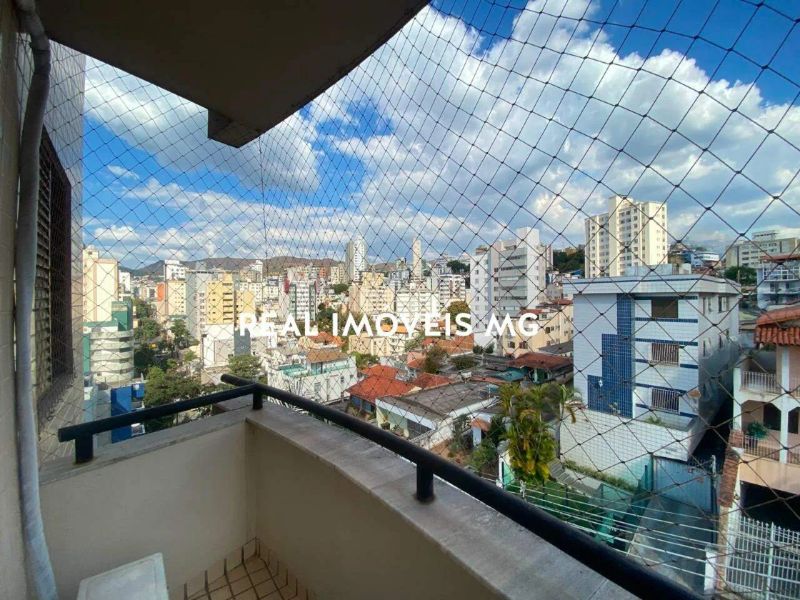 Apartamento com 3 quartos — Santo Antônio, Belo Horizonte