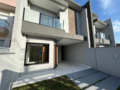 Casa com 3 Quartos à venda, 232m² no Itacolomi, Balneário Piçarras