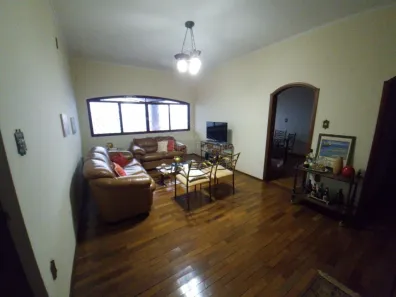 Casa com 4 Quartos à venda, 409m² no Centro, Araraquara