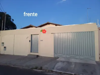 Casa com 3 Quartos à venda, 220m² no Jardim São Bento, Uberaba