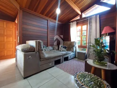 Fazenda/Sítio com 3 Quartos à venda, 187m² no Jardim Colônia, Jacareí