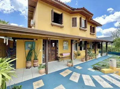 Sobrado com 3 Quartos à venda, 240m² no Nova Higienópolis, Jandira