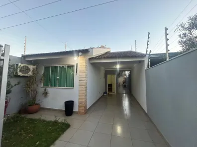 Casa com 3 Quartos à venda, 127m² no Jardim Atami, Maringá