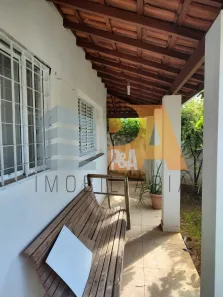 Casa com 2 Quartos para alugar, 120m² no Centro, Jaguariúna