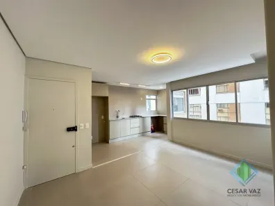 Apartamento com 2 Quartos à venda, 61m² no Centro, Florianópolis