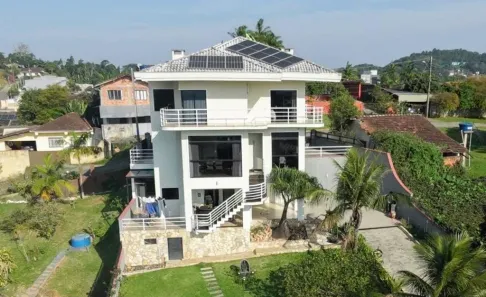 Casa com 3 Quartos à venda, 401m² no Guanabara, Joinville