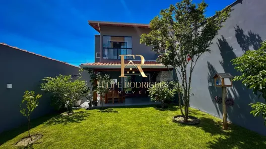 Sobrado com 3 Quartos à venda, 160m² no Centro, Guararema
