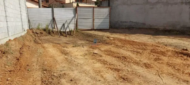 Lote/Terreno à venda, 528m² no Três Barras, Contagem