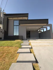 Casa de Condomínio com 3 Quartos à venda, 139m² no Jardins Parma, Senador Canedo