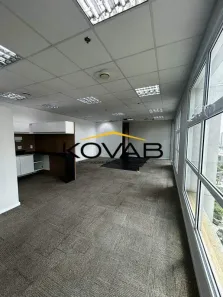 Sala Comercial para alugar, 140m² no Vila São Francisco (Zona Sul), São Paulo