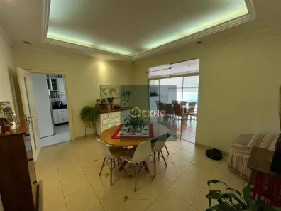 Casa com 4 Quartos à venda, 250m² no Anápolis City, Anápolis