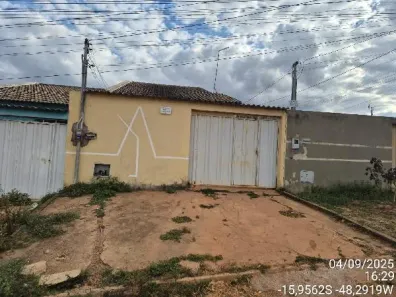 Casa com 2 Quartos à venda, 180m² no Vila Raio de Luz, Santo Antônio do Descoberto