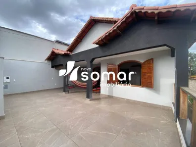 Casa com 3 Quartos à venda, 350m² no Bela Vista, Divinópolis