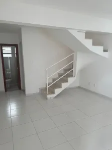 Casa de Condomínio com 2 Quartos para alugar, 90m² no Vila de Abrantes (Abrantes), Camaçari