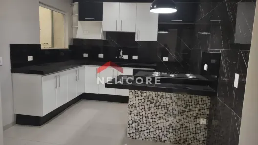 Sobrado com 3 Quartos à venda, 171m² no Jardim Monte Carlo, Maringá