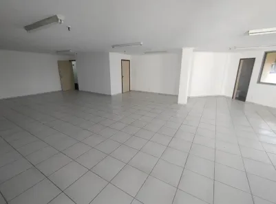 Sala Comercial para alugar, 130m² no Centro, Belo Horizonte