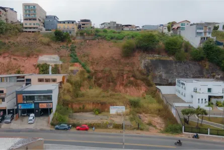 Lote/Terreno à venda, 1218m² no Santa Terezinha, Juiz de Fora