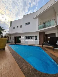 Casa com 4 Quartos à venda, 304m² no Nova Uberlândia, Uberlândia