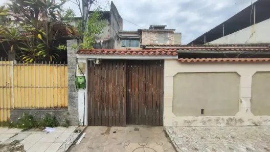 Casa com 2 Quartos para alugar, 40m² no Vila Emil, Mesquita