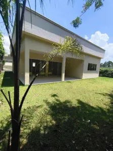 Casa com 3 Quartos para alugar, 200m² no Chácara dos Junqueiras, Carapicuíba
