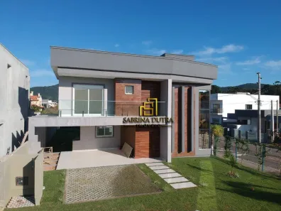Casa de Condomínio com 3 Quartos à venda, 212m² no São João do Rio Vermelho, Florianópolis