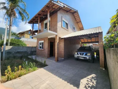 Casa com 2 Quartos à venda, 113m² no Praia de Fora, Palhoça