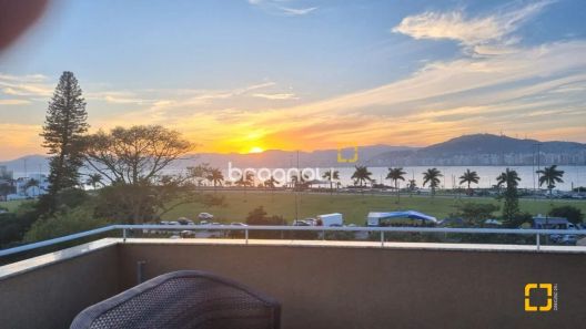 Cobertura com 3 Quartos à venda, 161m² no Balneário, Florianópolis