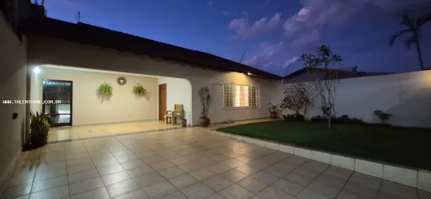 Casa com 4 Quartos à venda, 540m² no Brasília, Londrina