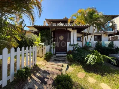 Casa de Condomínio com 4 Quartos à venda, 158m² no Rio Tavares, Florianópolis