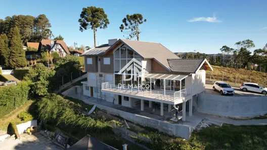 Casa com 4 Quartos à venda, 327m² no Alto do Capivari, Campos do Jordão