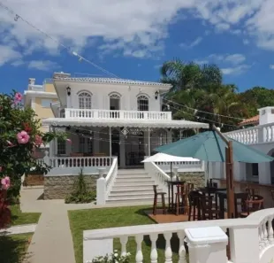 Imóvel Comercial com 10 Quartos à venda, 350m² no Canasvieiras, Florianópolis